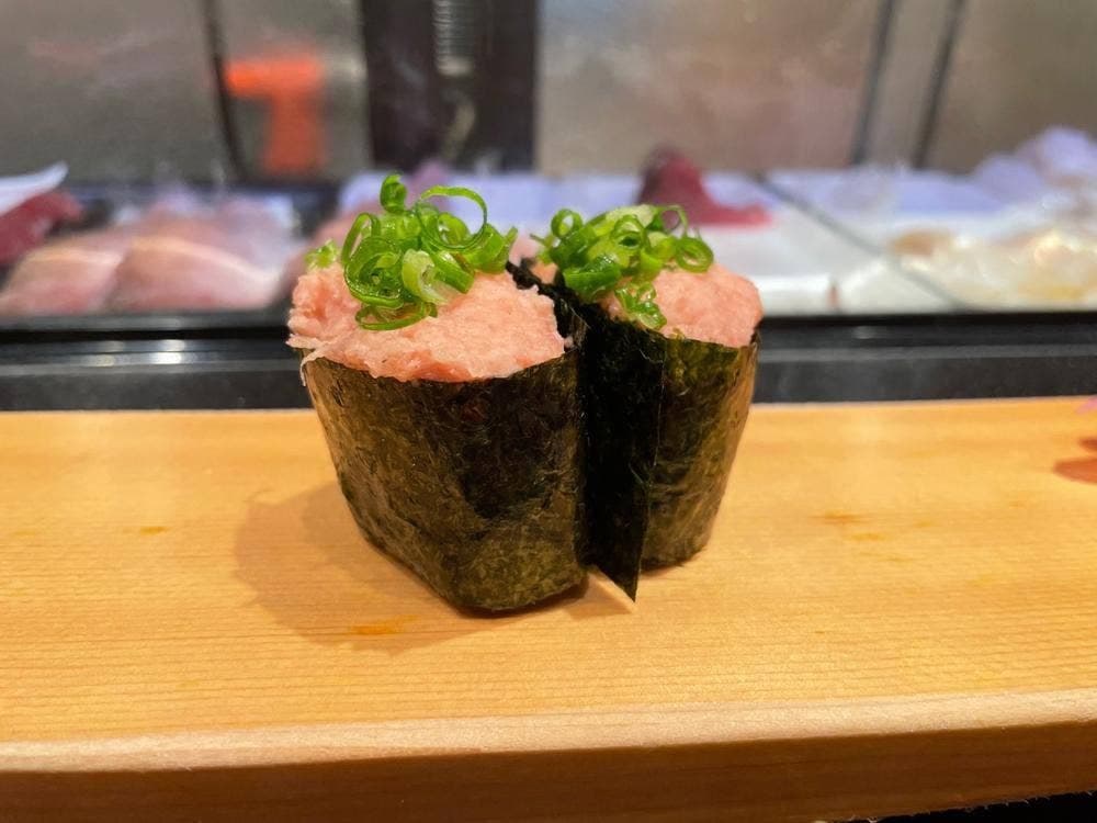 牡蠣とワインすしまるプレミアム ミント神戸店