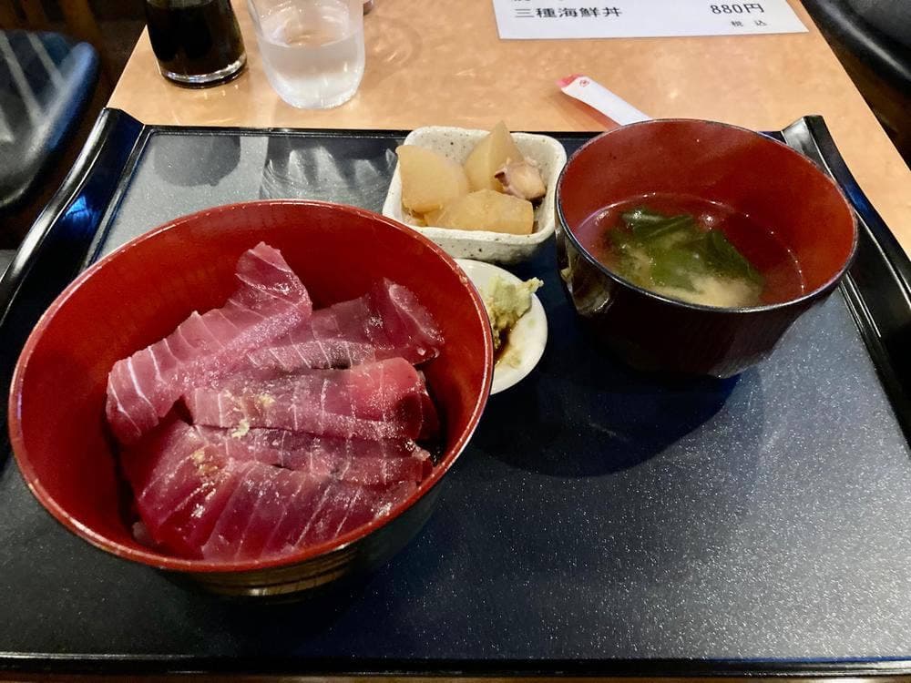 ホルモン・焼鳥 とりとん