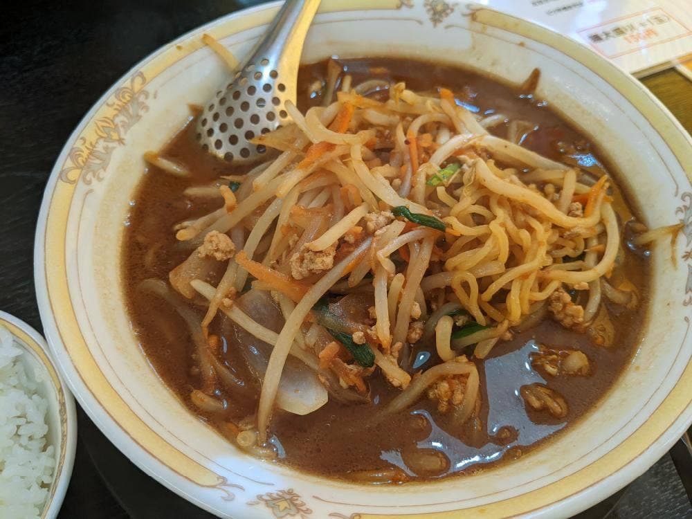 たんめんらーめん 娘娘飯店