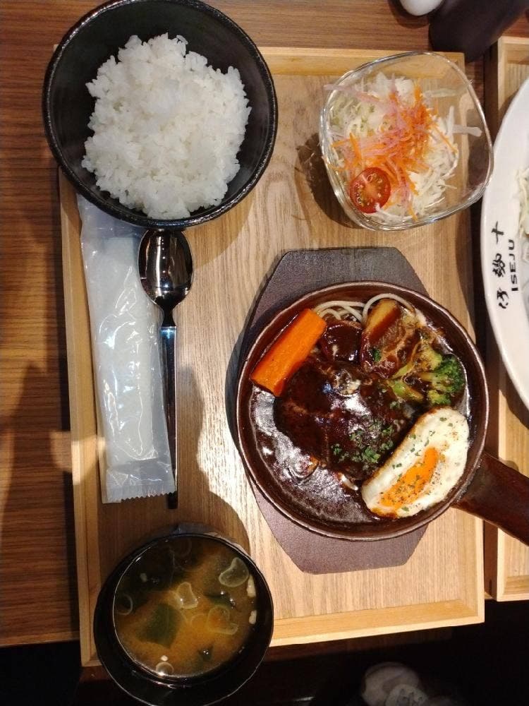 洋食屋伊勢十 有楽町店