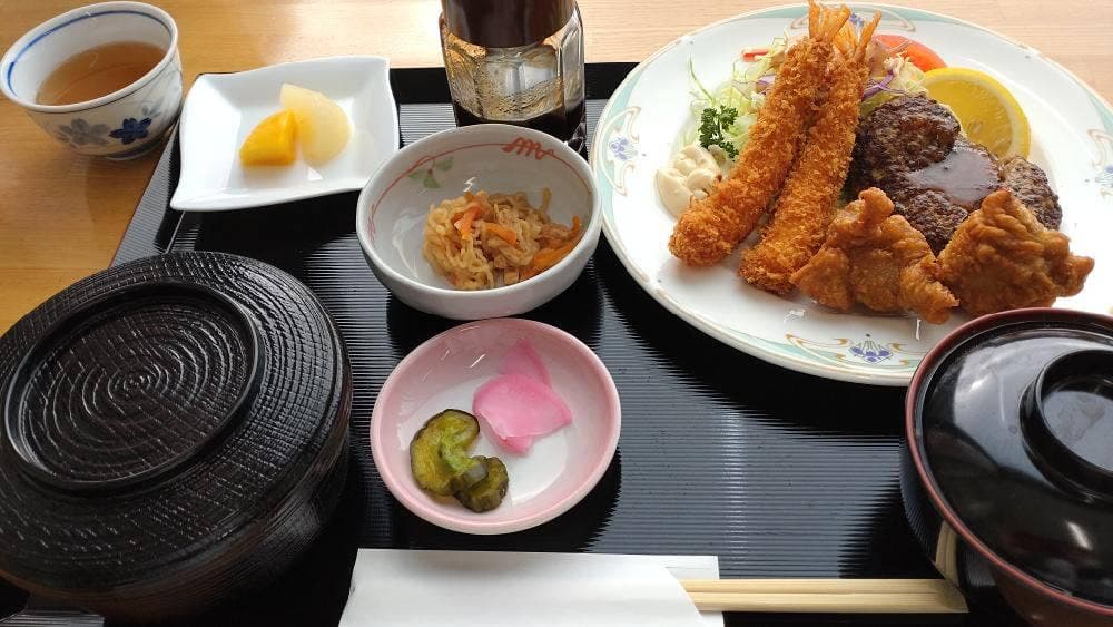 レストラン はすの実