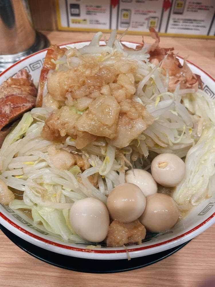 ラーメン豚山 池袋西口店