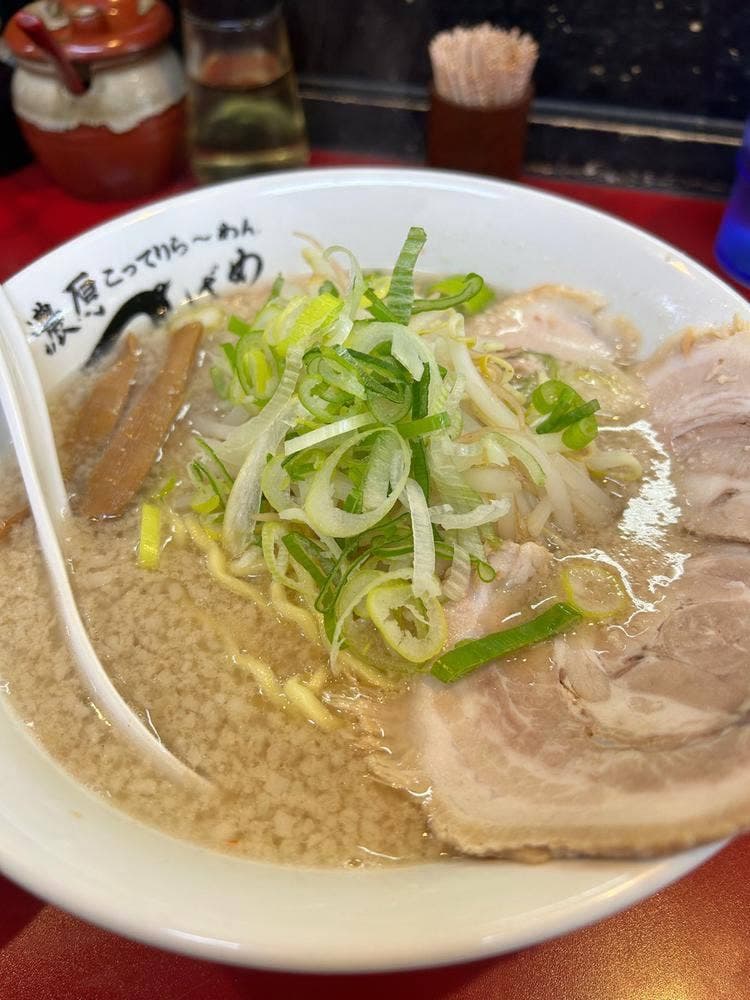 濃厚こってりラーメン つばめ