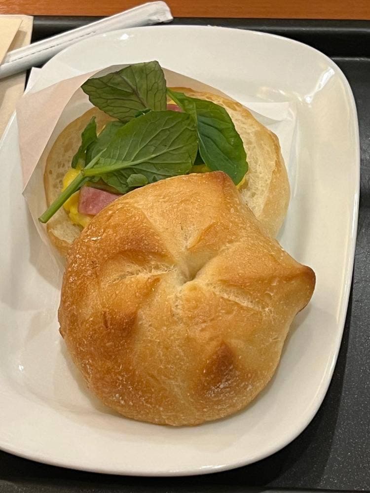 カフェ・ベローチェ 淡路町駅前店