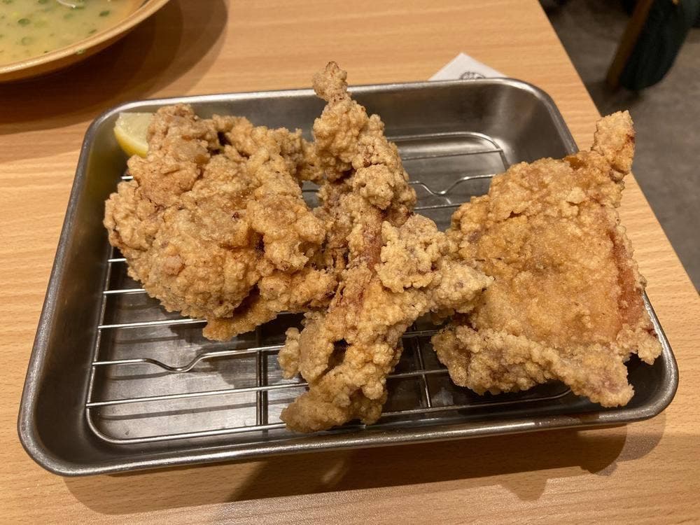 立ち飲み Kobe海鮮酒場 Uo魚 新長田北店