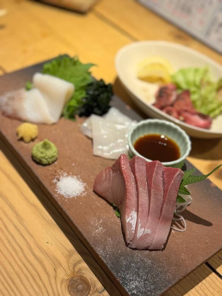 鮮魚とイカと大衆割烹 ととまろ