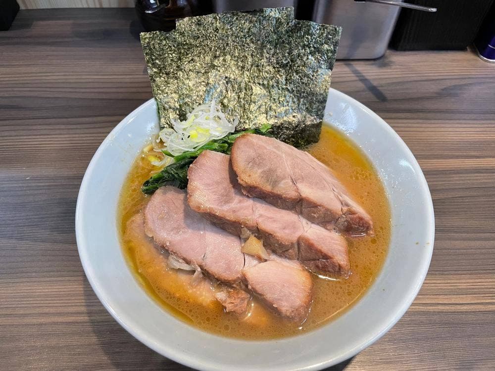横浜家系ラーメン 侍 池尻店