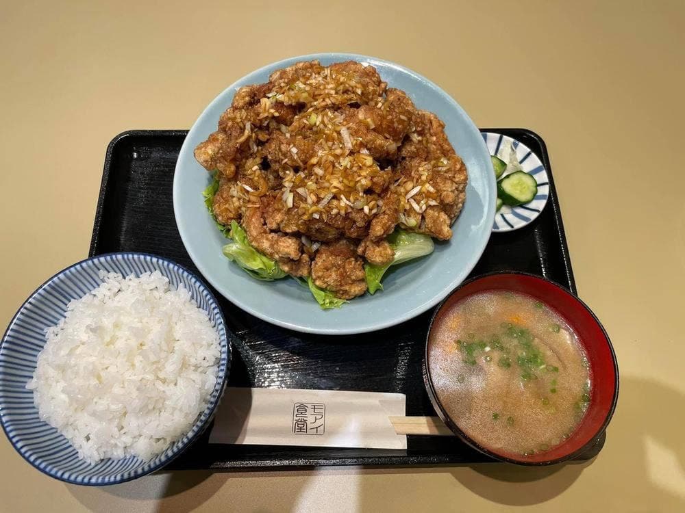 大衆中華 モアイ食堂