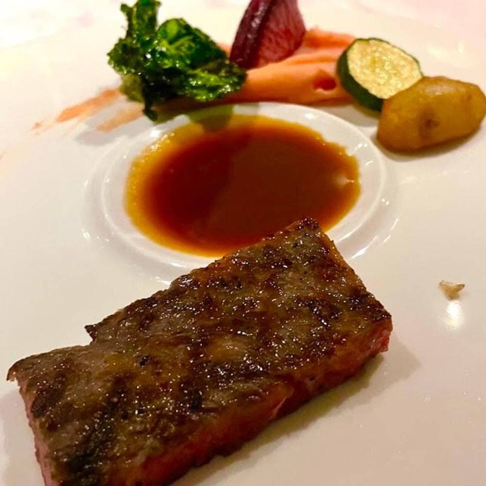 R1 TOKYO Bar&Restaurant