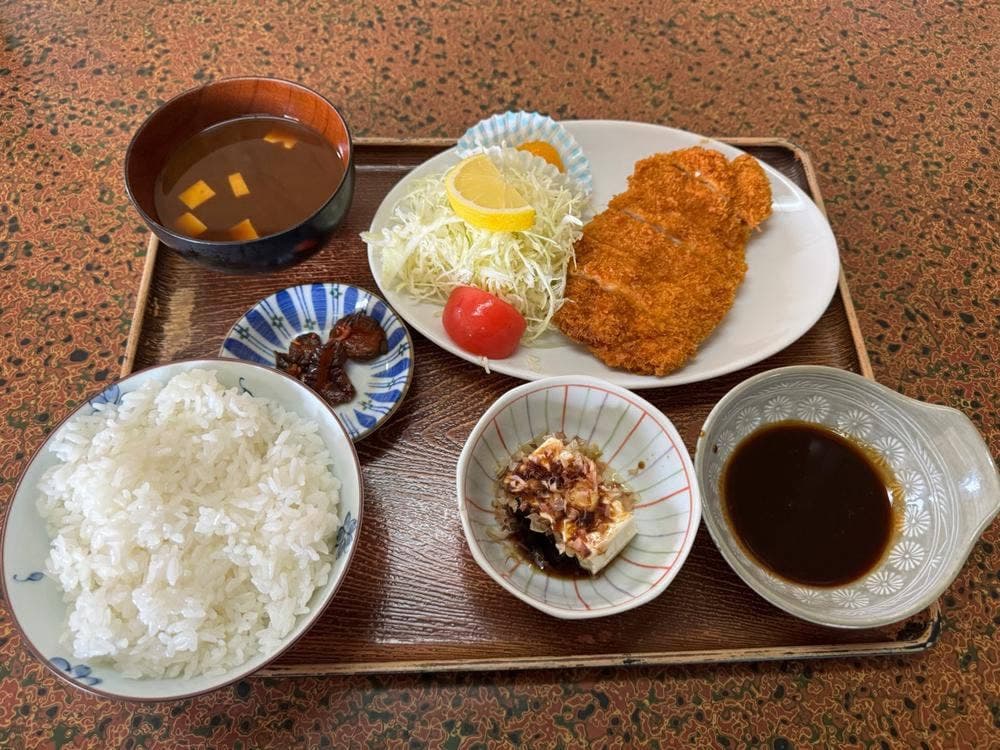 とんかつ沢井東店
