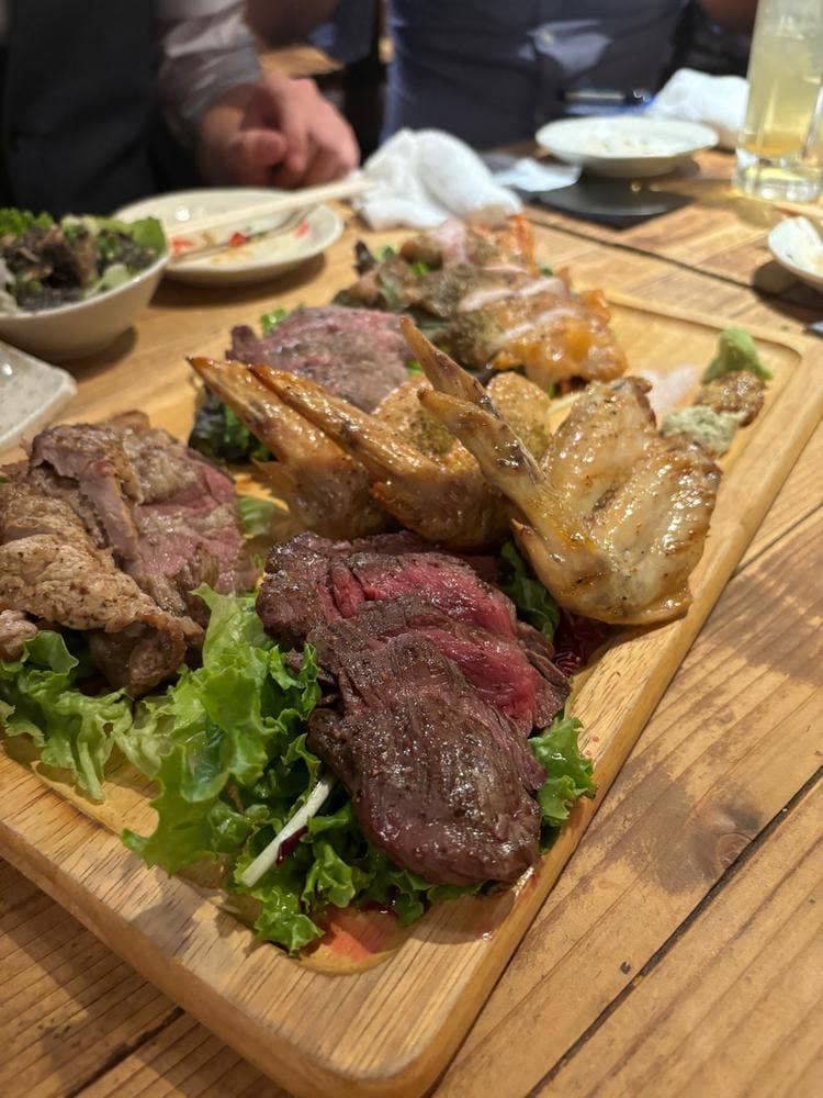 肉系居酒屋 肉十八番屋 五反田店