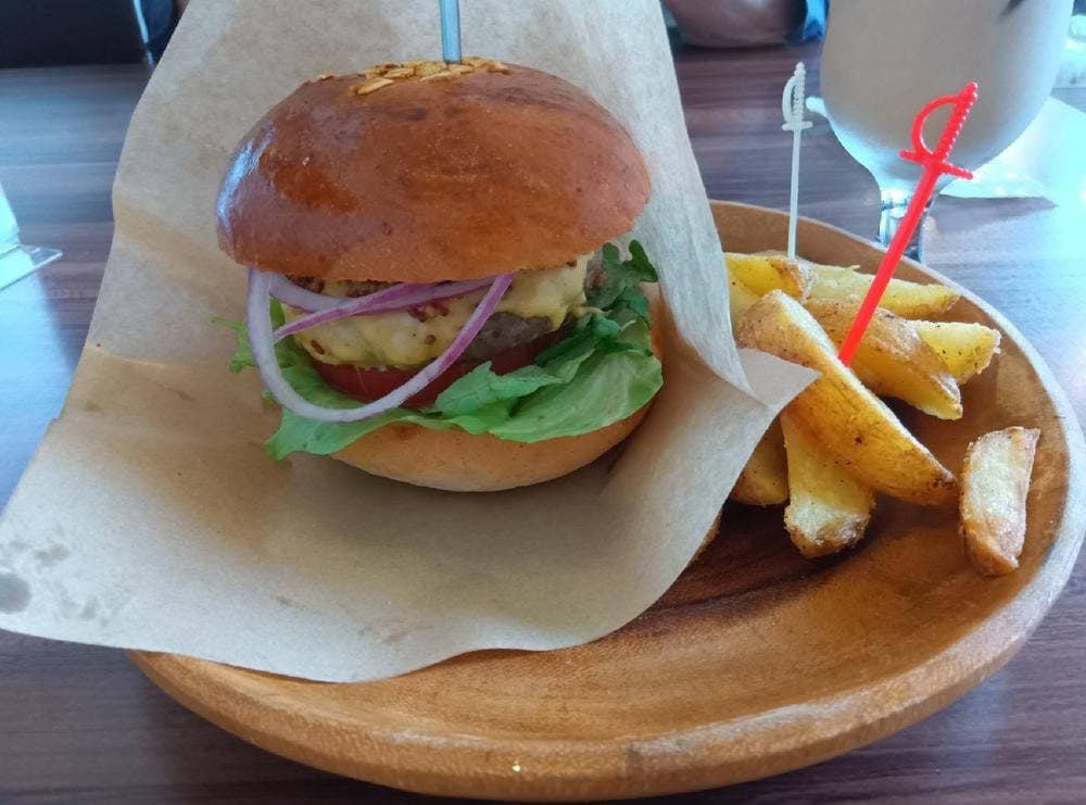 グラニーズバーガー&カフェ