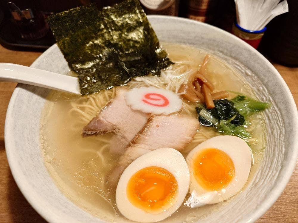 泉岳寺駅前らーめん徳