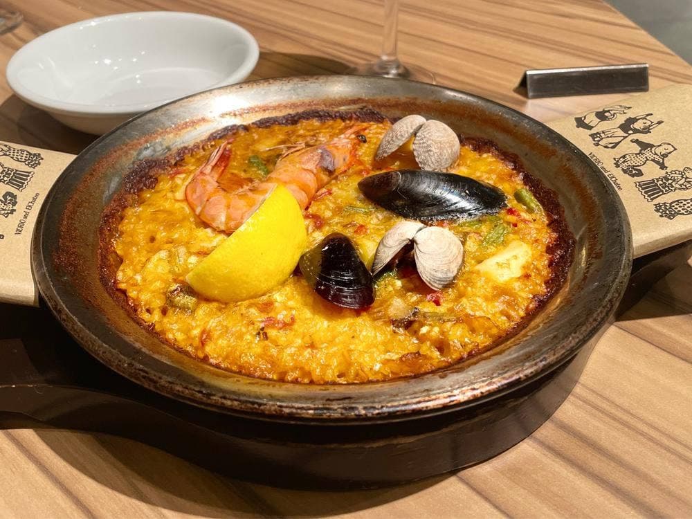 びいどろ 銀座三越店