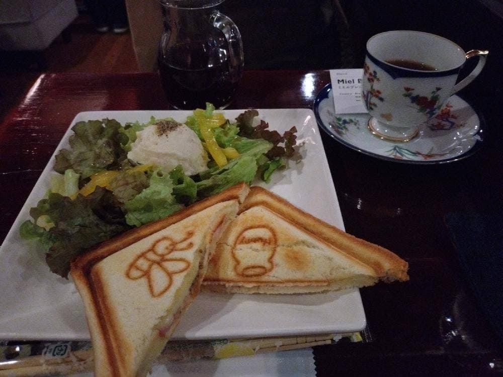 カフェ ミエル