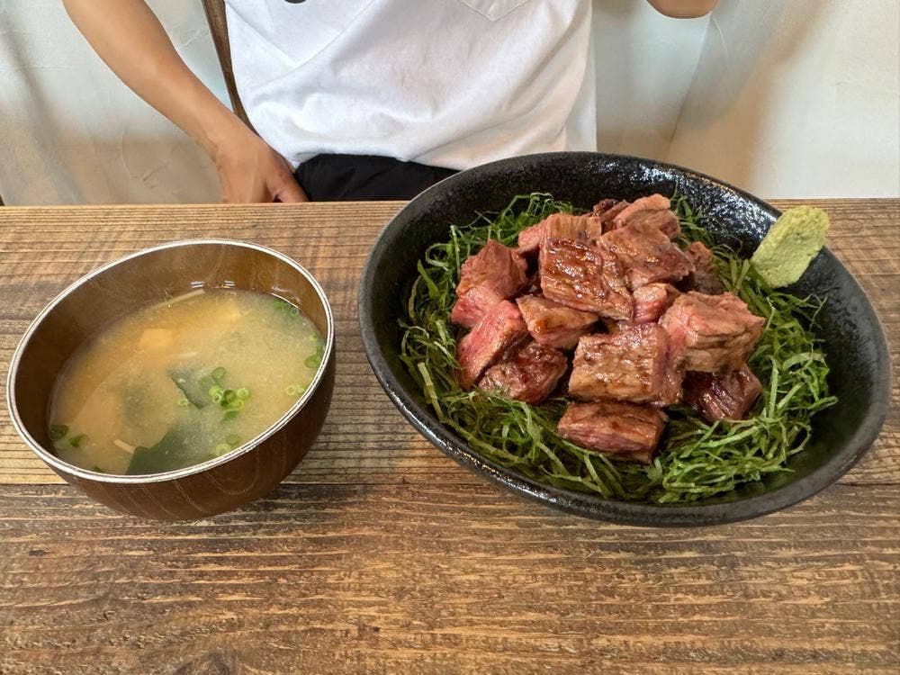 COLT aging beef&grill