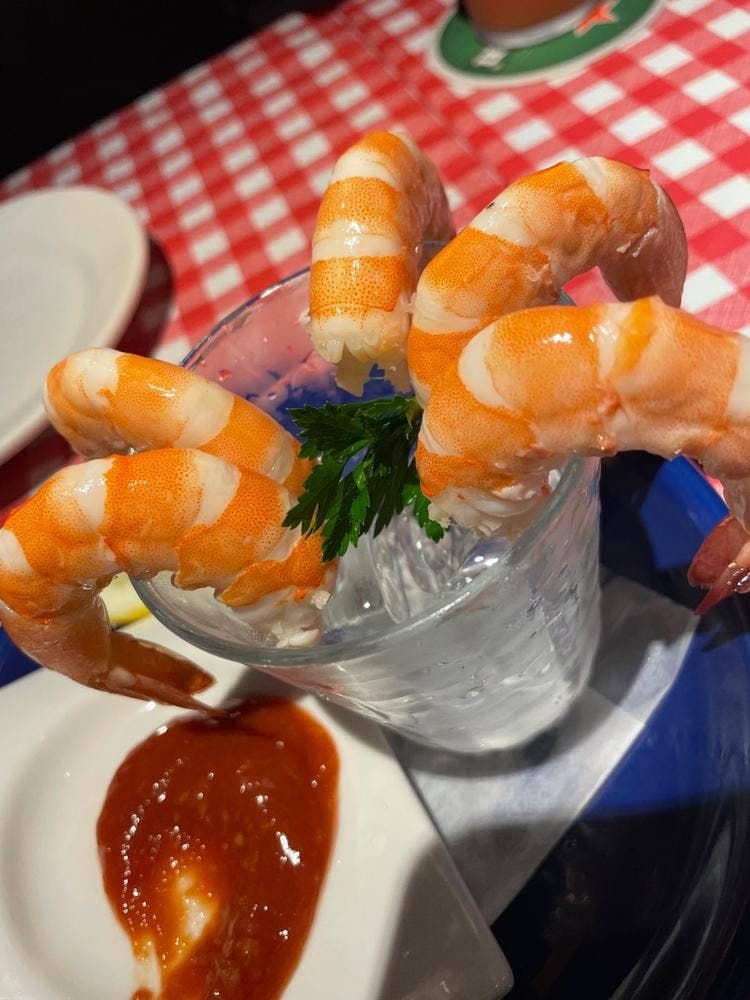 FAMILY DINER shrimp house