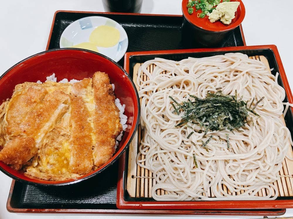 三勝うどん屋