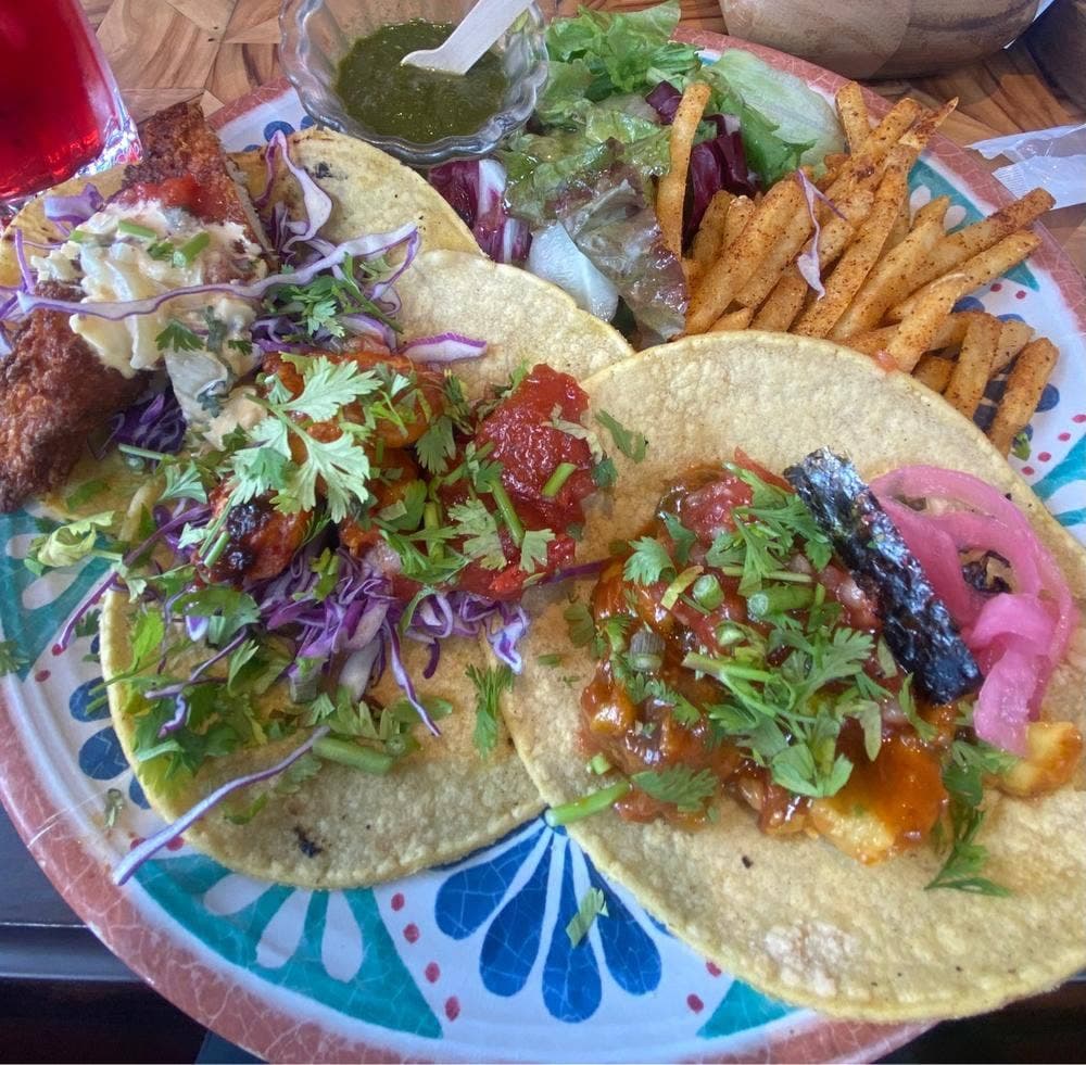 Molé TAQUERIA Y BAR