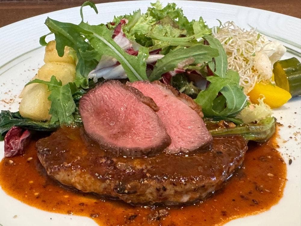 sous le PETIT MARCHE