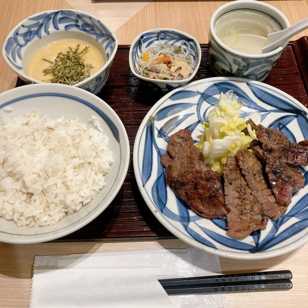 牛タンと和牛焼き みやぎ ペリエ千葉店
