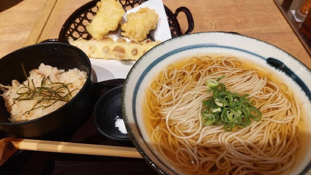 蕎麦・地酒 金亀庵草津駅前店