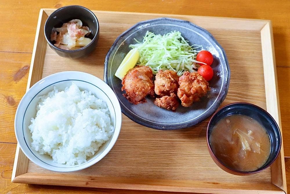 ふれあいカフェ&弁当 東郷食守族 ショクモリゾク