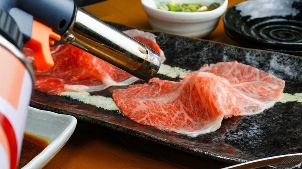 炭焼屋肉もん
