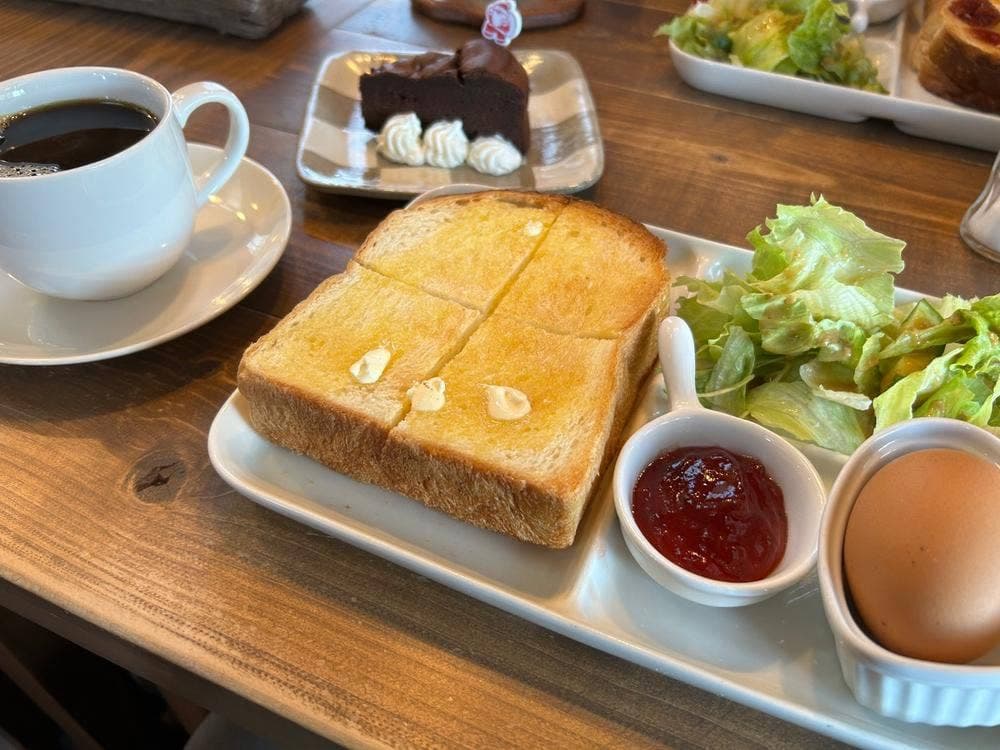 Woody Cafe