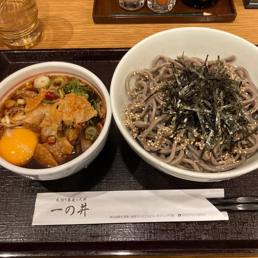 乱切り蕎麦と天丼 一の井