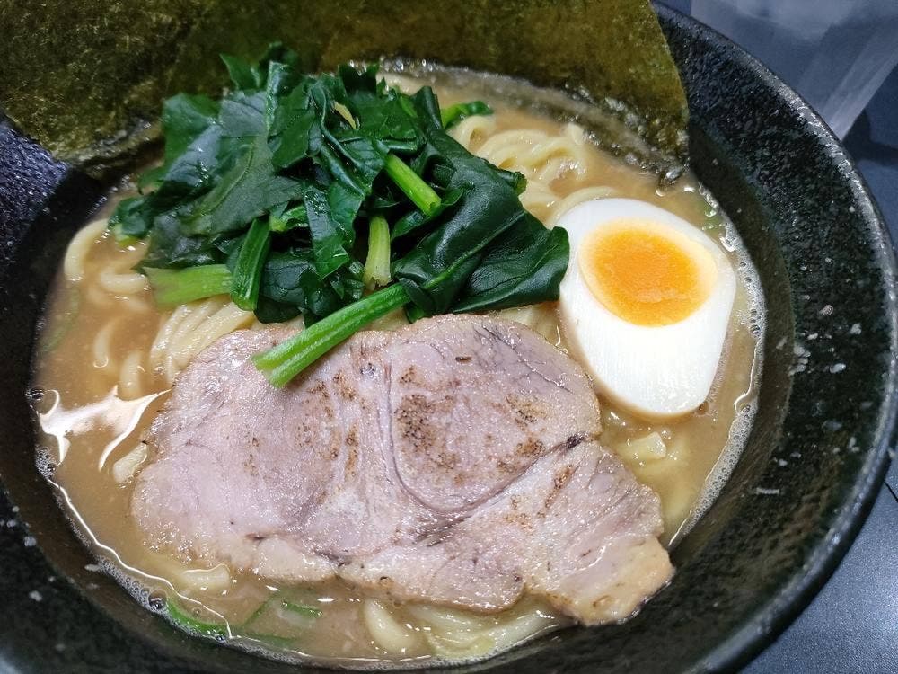横浜家系ラーメン 龍源 池上店