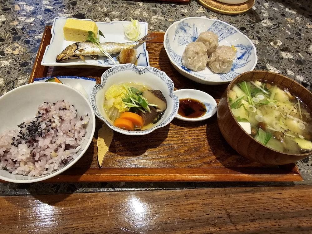 テンポラネオ食堂