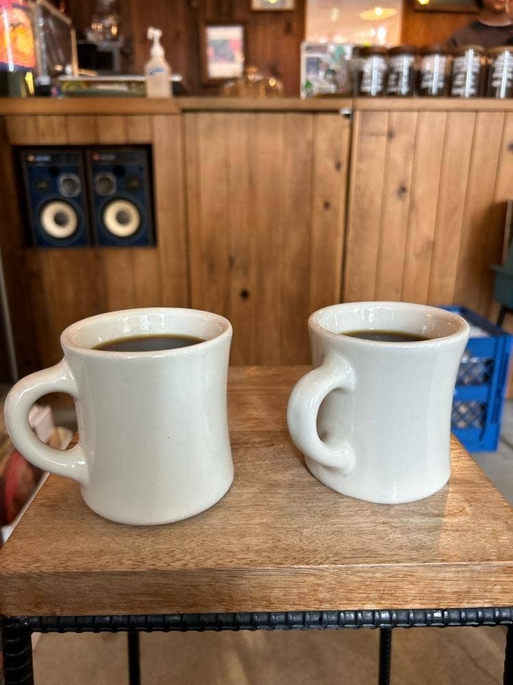 CHILL OUT COFFEE&...RECORDS