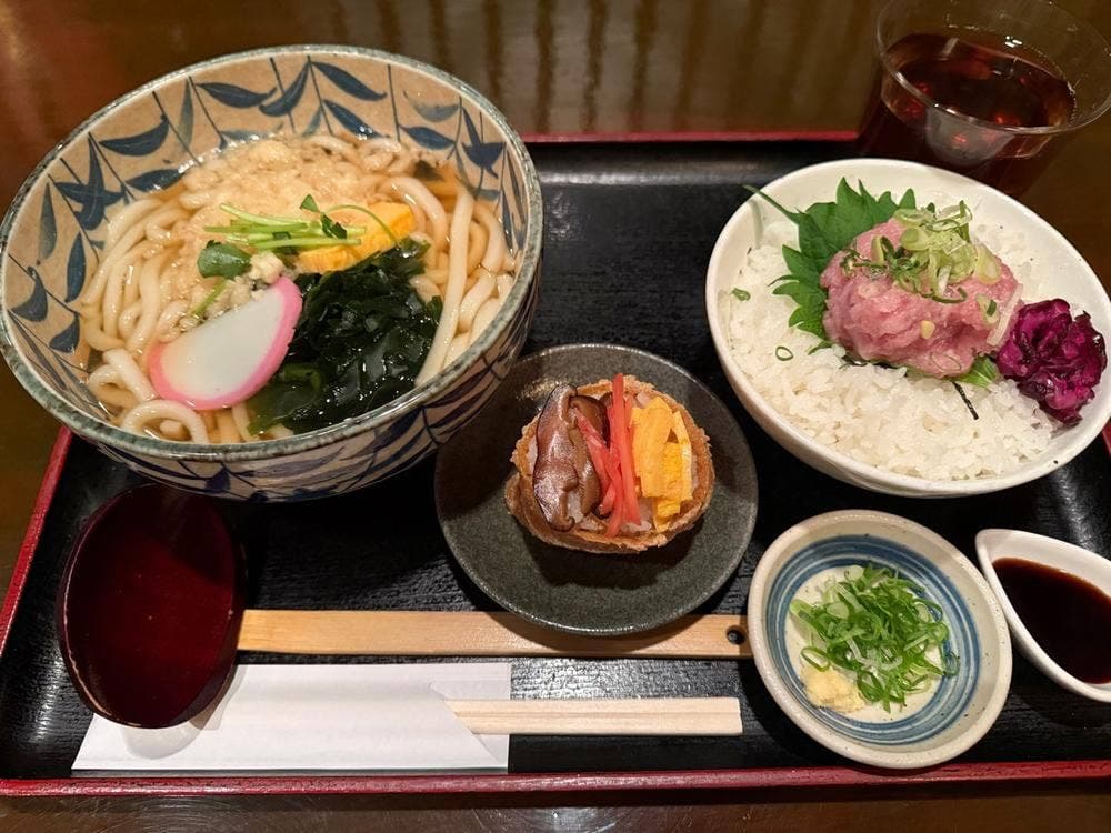 ひだりや
