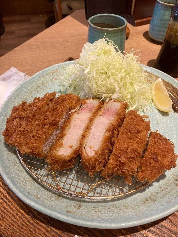 黄金色の豚 羽田空港店
