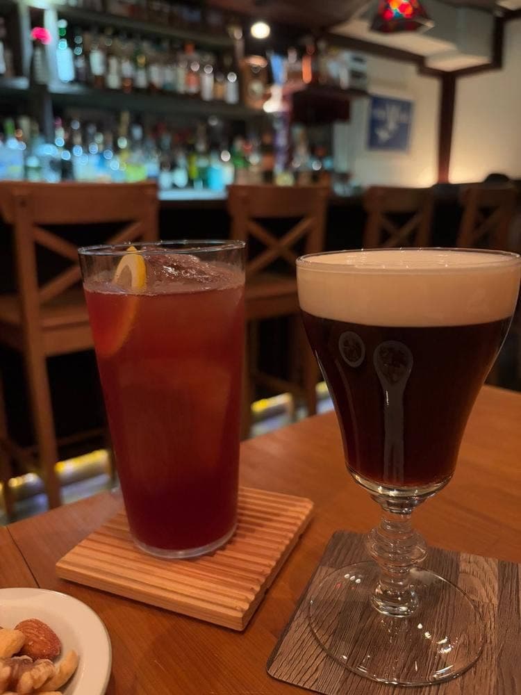 カフェ&バー グート