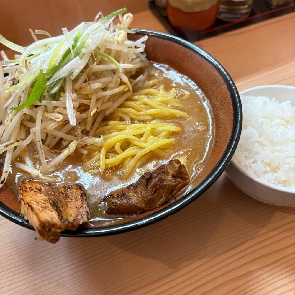 味噌ラーメン 食食