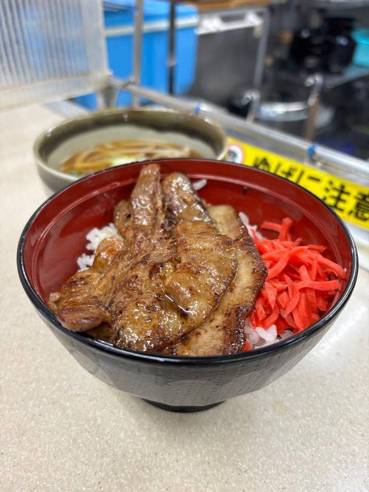 立喰処 どん亭 成増店