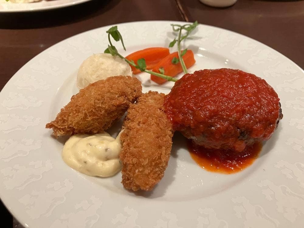 銀座ライオンLEO ヤエチカ店