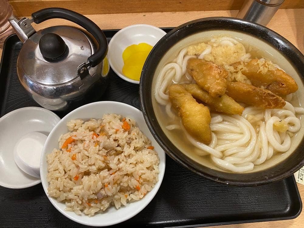 牧のうどん 博多バスターミナル店