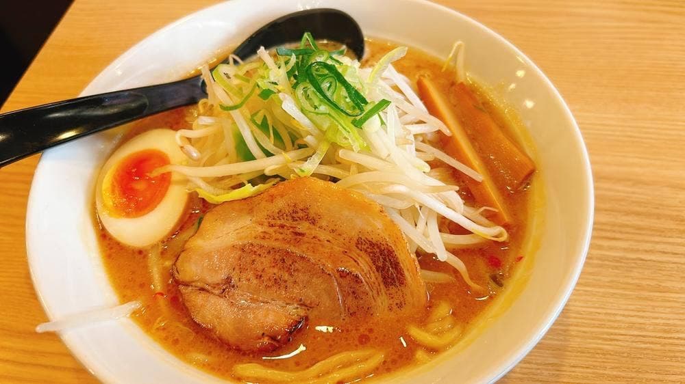 ラーメン春樹 新宿御苑前店