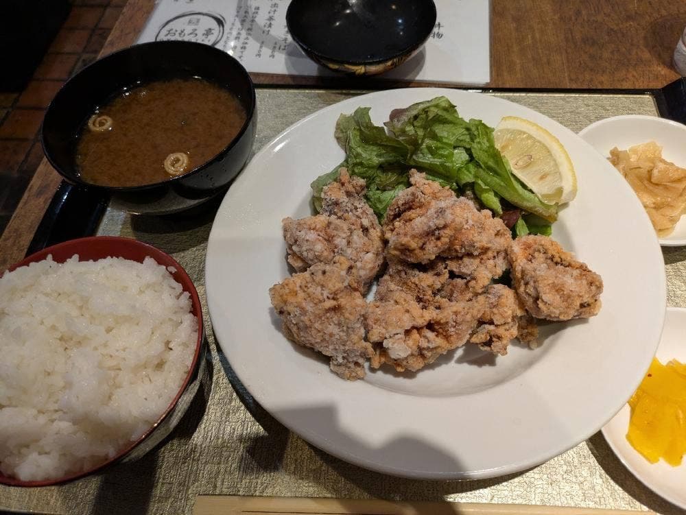 おもろ亭