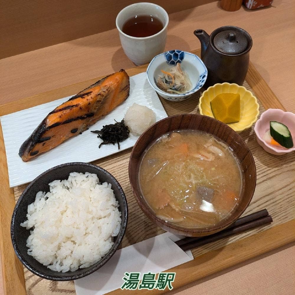 田んぼとぶどう