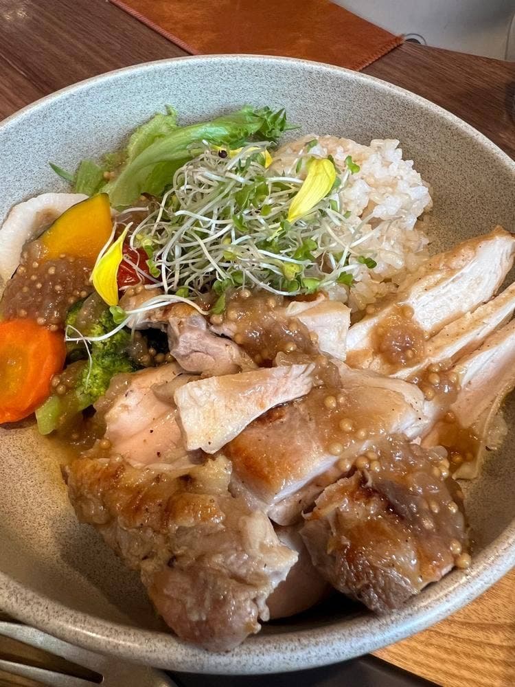lei restaurant & bar