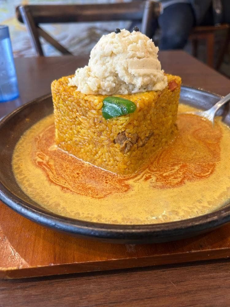 Rスリランカ 薬院店