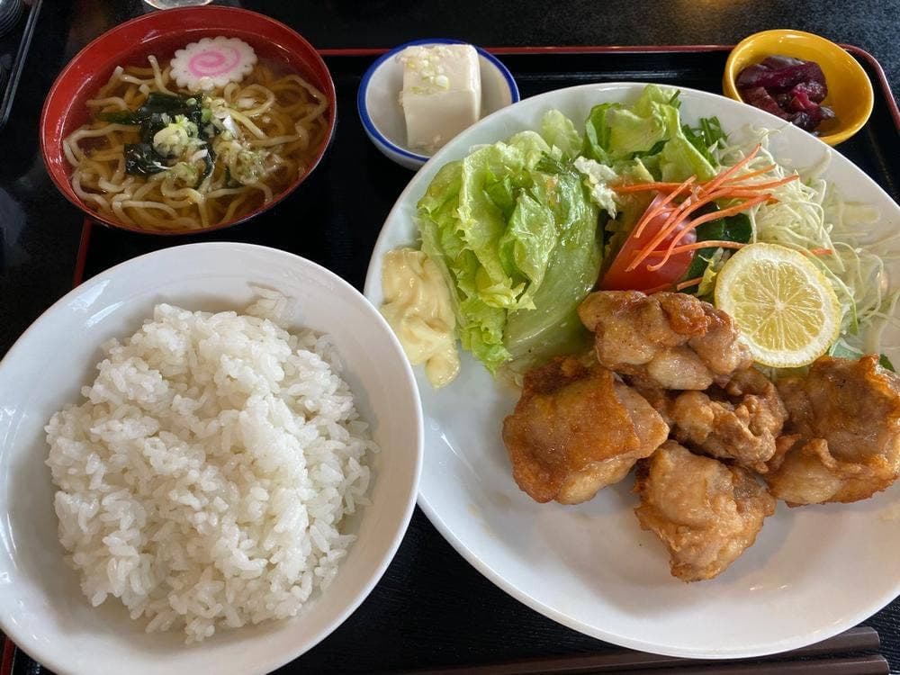 レストラン あやめ