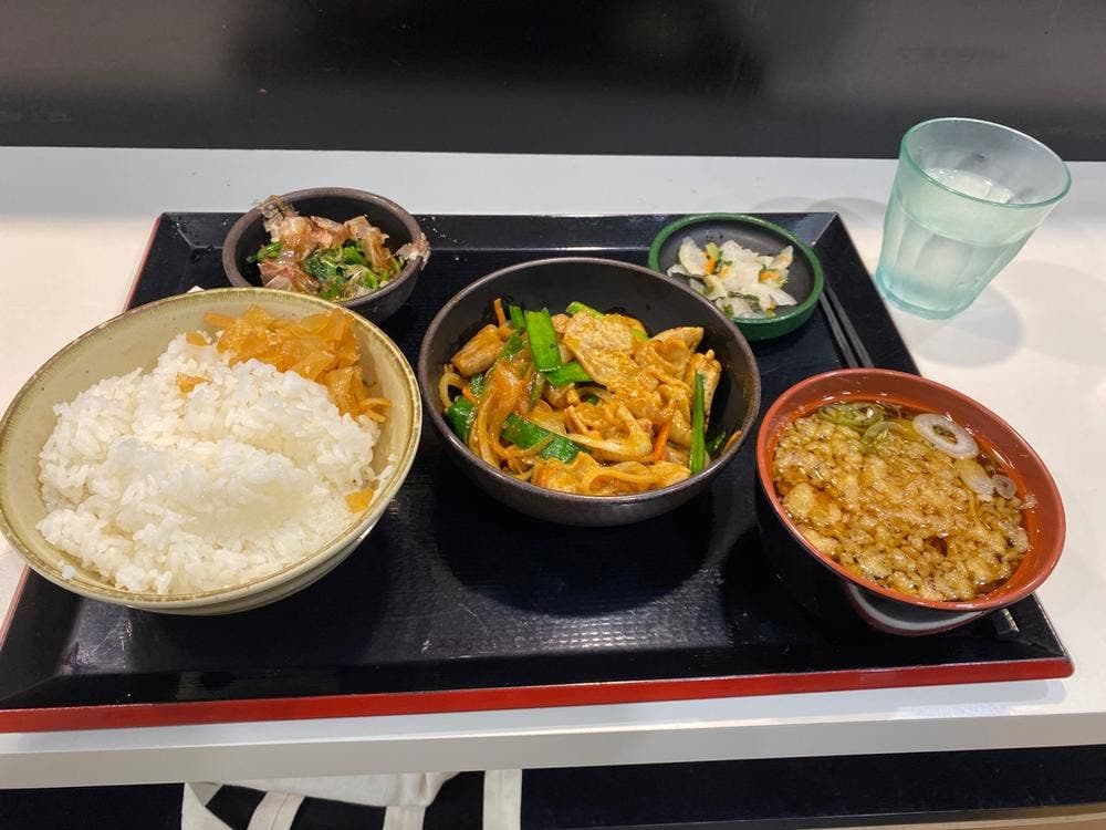 ゆで太郎 もつ次郎 竹橋店