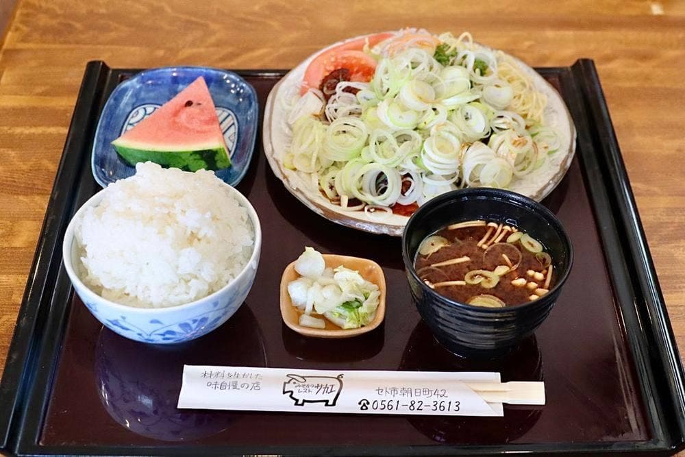 みそかつ レスト サカエ