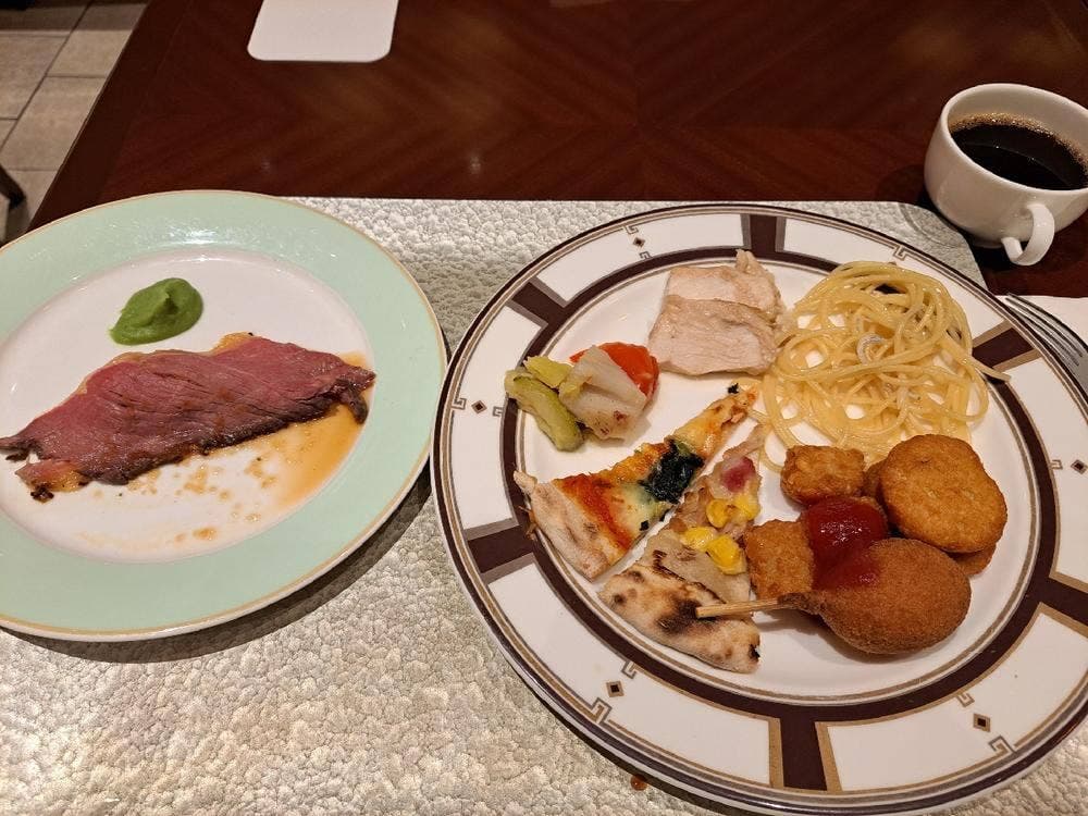 オールデイダイニング クロスダイン