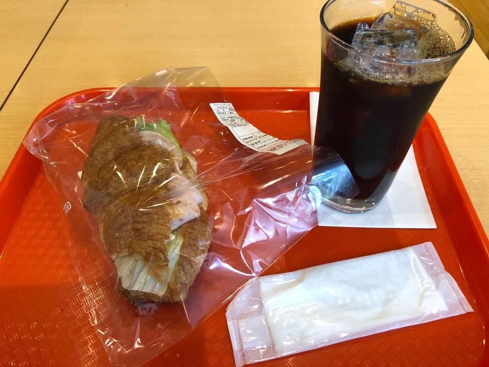 BAKERY & CAFE クーズ コンセルボ 守山駅前店